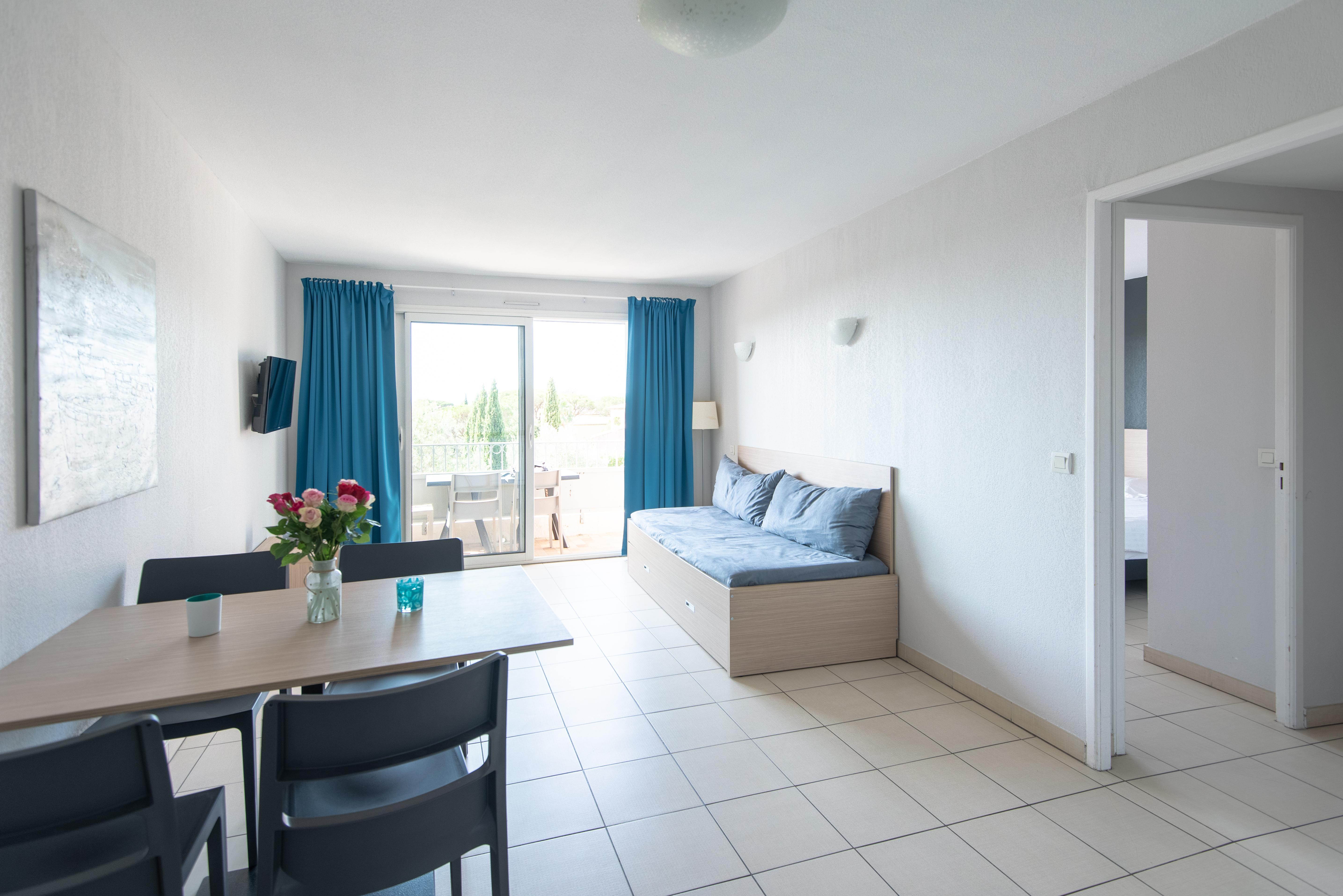 Comfort La Tour De Mare Hotel 4*