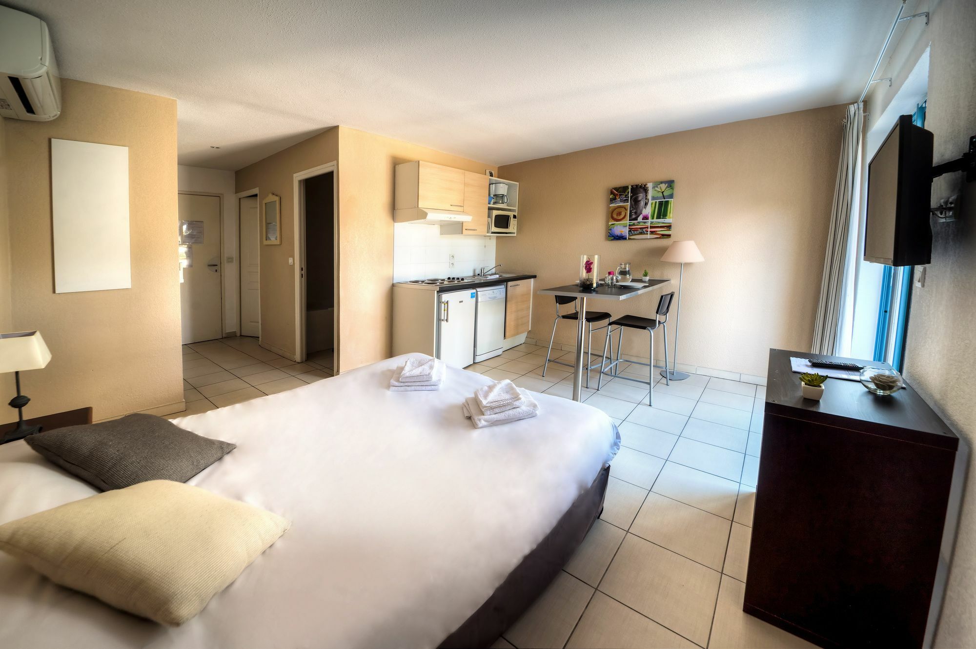 Hotel Comfort La Tour De Mare