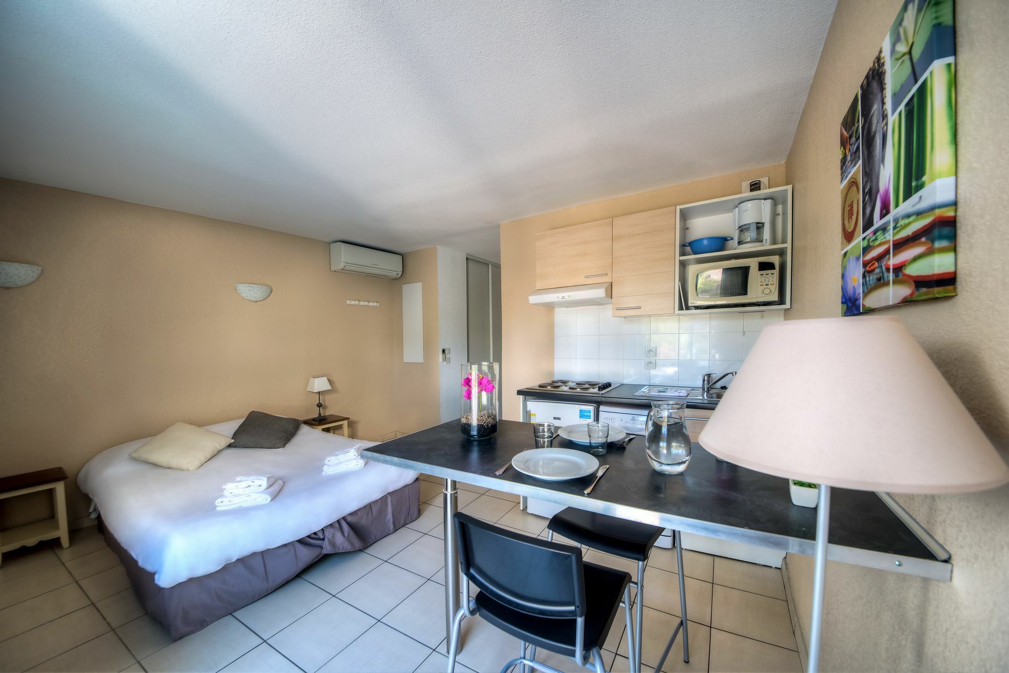 Comfort La Tour De Mare 4*