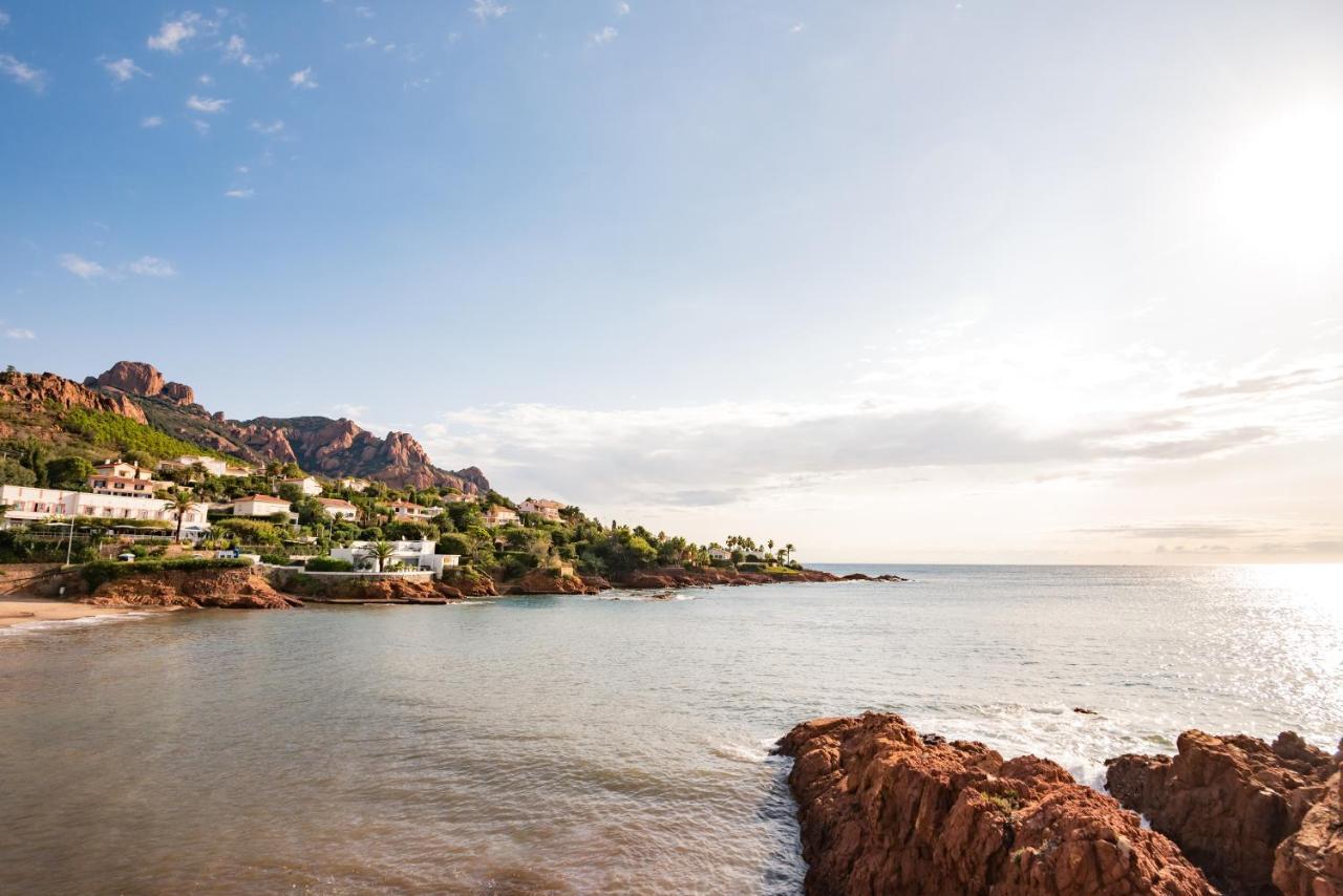 Comfort La Tour De Mare 4*